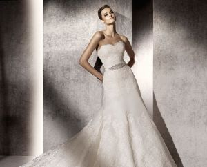 Pronovias-2012-wedding-dress-collection-06